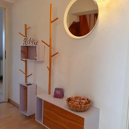 Charmante Maisonnette-dachgeschosswohnung In Zentraler Lage Apartment Rostock