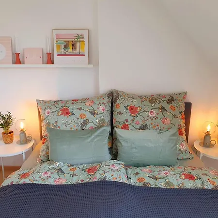 Charmante Maisonnette-dachgeschosswohnung In Zentraler Lage * Rostock