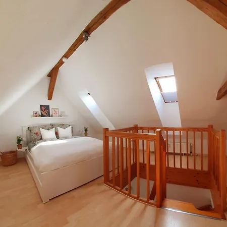 Apartment Charmante Maisonnette-dachgeschosswohnung In Zentraler Lage Rostock