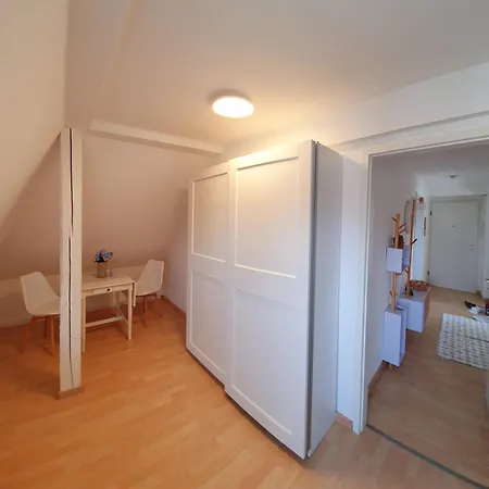 Charmante Maisonnette-dachgeschosswohnung In Zentraler Lage Apartment Rostock