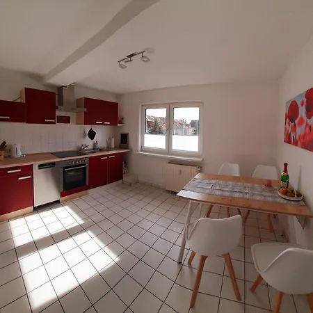 Charmante Maisonnette-dachgeschosswohnung In Zentraler Lage Apartment *